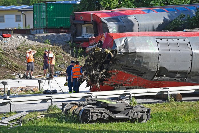 ukrainian-females-getting-away-war-torn-nation-eliminated-in-germany-train-crash