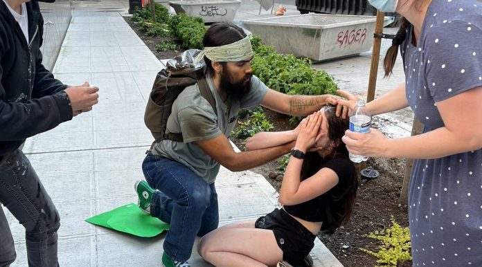 young-pro-life-woman-attacked-by-pro-abortion-antifa-mob-in-seattle-(video)