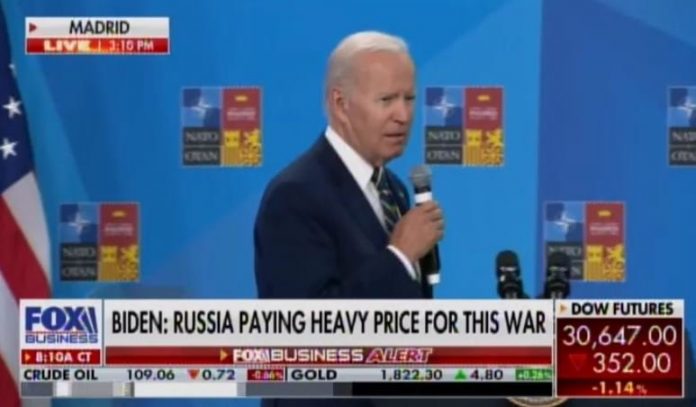 wow!-joe-biden-confronted-on-85%-wrong-track-number,-record-inflation–-blames-united-states-supreme-court-(video)