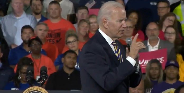 joe-biden-hears-a-phone-ringing-in-the-crowd-and-says-it’s-trump-calling-him-during-dumpster-fire-ohio-speech-(video)