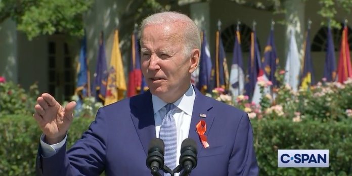 “sit-down!-you’ll-hear-what-i-have-to-say”–-joe-biden-heckled-at-white-house-during-remarks-on-new-gun-control-law-(video)