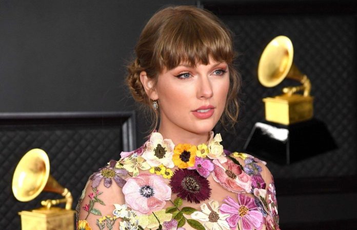 trump-hating-singer-taylor-swift-refuses-to-take-responsibility-after-her-private-jet-tops-with-highest-carbon-emissions-list