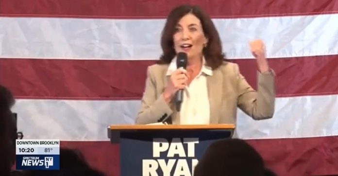 kathy-hochul-to-trump-supporters:-“jump-on-a-bus-and-head-down-to-florida-where-you-belong”-(video)