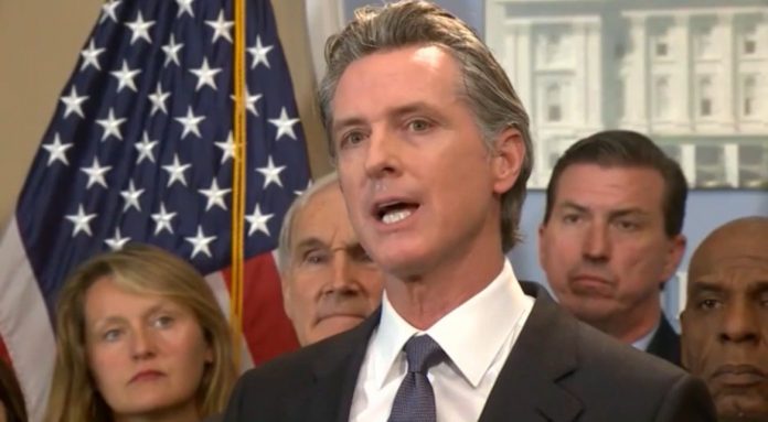 california-governor-gavin-newsom-signs-fast-food-worker-bill,-paving-the-path-to-$22-an-hour-minimum-wage