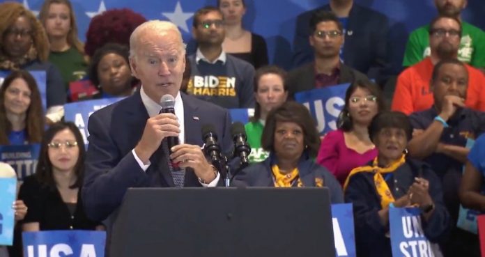 joe-biden-speaks-gibberish-as-he-reads-from-teleprompter:-“bldhyindclapding!”-(video)