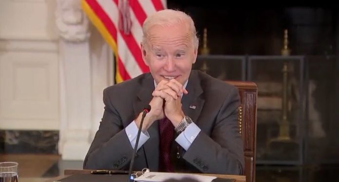 “among-the-only-press-in-the-world-that-does-this,-seriously”–-biden-smirks-as-press-kicked-out-of-his-abortion-task-force-meeting-(video)