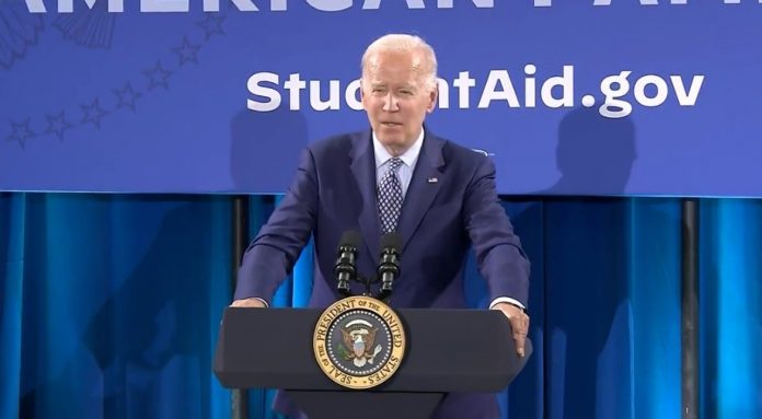 joe-biden-says-hardworking-americans-who-oppose-his-unconstitutional-student-loan-bailout-are-“wrong”-and-“hypocritical”-(video)