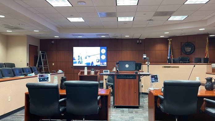 see-live-from-maricopa-county-court-room:-kari-lake’s-historic-trial-on-election-interference-day-two–-begins-at-8:30-am-mst