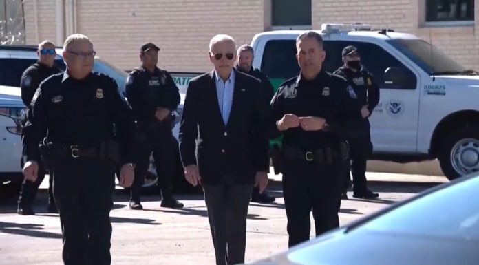 biden-begins-el-paso-border-visit-photo-op-by-touring-customs-and-border-protection-parking-lot-(video)