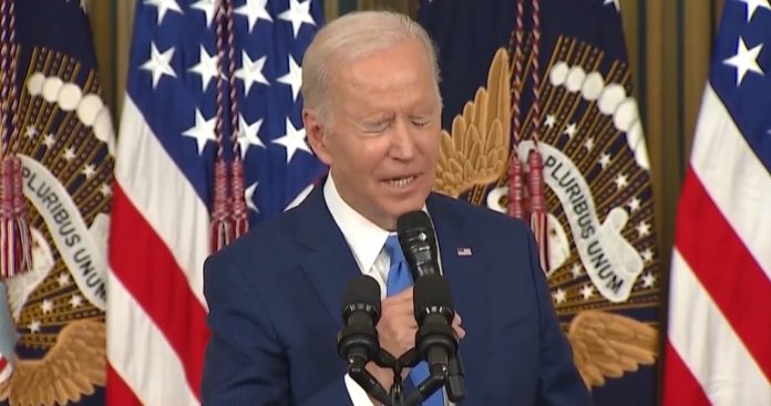 biden-endangered-national-security-as-vp-by-insisting-nuclear-football-briefcase-used-for-counterstrikes-to-protect-america-remain-at-least-one-mile-behind-his-motorcade-in-wilmington