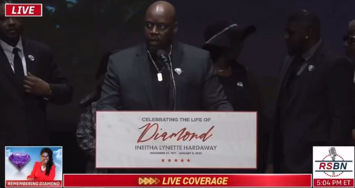 “she-loved-our-president-…-he’s-the-very-best-president-we-ever-had”–-diamond-and-silk’s-brother-gives-tribute-to-diamond-and-recognizes-president-donald-j.-trump