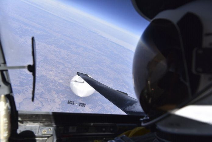 after-leak,-pentagon-releases-u-2-pilot-selfie-photo-with-china-spy-balloon