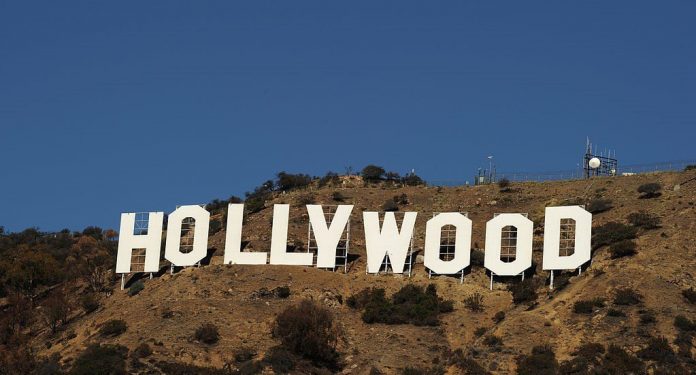 male-calls-police-threatening-to-blow-up-hollywood-sign-and-makes-another-moronic-move-while-doing-so