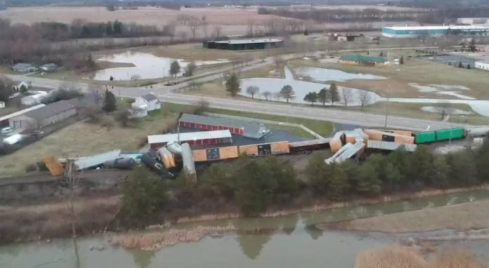 developing:-residents-told-to-shelter-in-place-after-train-derailment-in-springfield,-ohio-(video)