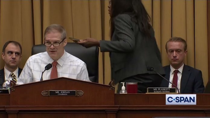 “do-not-try-to-mansplain-me!”-unhinged-democrat-throws-letter-back-in-face-of-gop-congressman-at-hearing-(video)