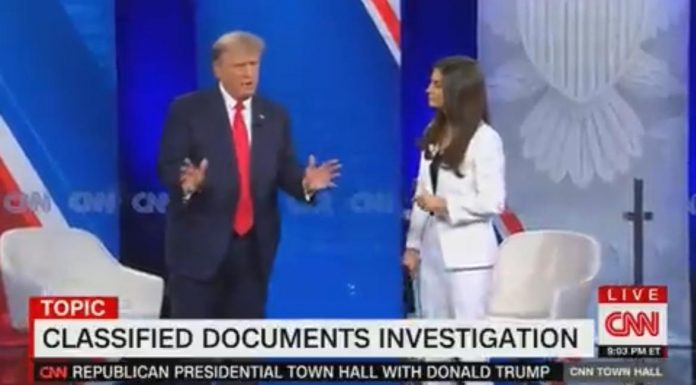 trump-calls-cnn’s-kaitlan-collins-a-“nasty-person”-and-the-crowd-goes-wild!-(video)