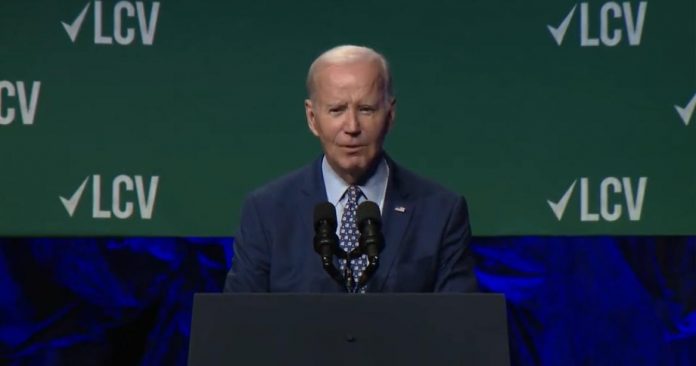 “build-back-biden”–-audience-laughs-at-joe-biden-as-he-malfunctions-in-real-time-(video)