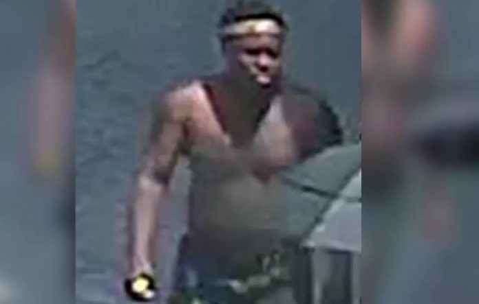 shirtless-man-assaults-75-year-old-woman-leaving-macy’s-in-manhattan,-repeatedly-kicks-her-in-broad-daylight-attack