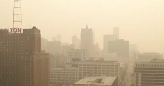 chicago-and-detroit-get-hit-with-thick-smoke-causing-air-quality-to-reach-dangerous-levels