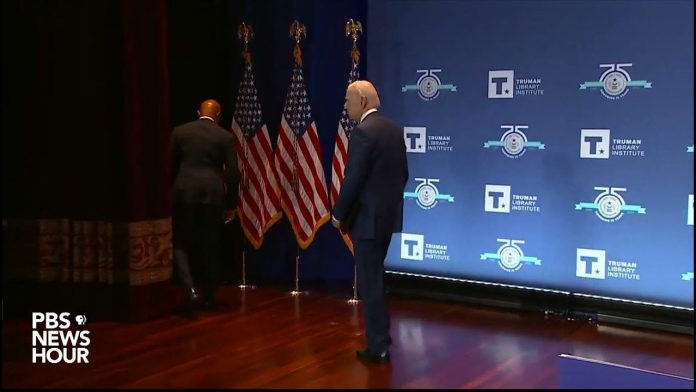 he’s-shot:-joe-biden-shuffles-away-after-losing-battle-with-teleprompter-at-truman-civil-rights-symposium-(video)