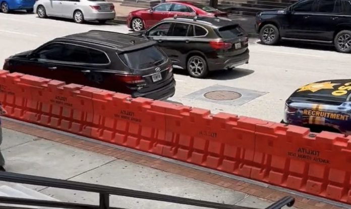 barriers-spotted-outside-fulton-county-georgia-courthouse-as-da-fani-willis-prepares-to-charge-trump