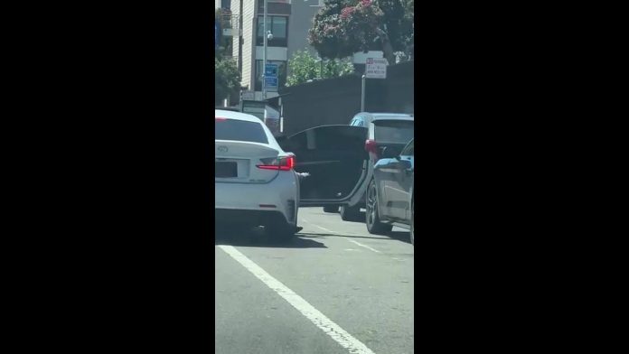 videos-from-the-streets-of-san-francisco:-smash-and-grab-car-burglars-filmed-in-broad-daylight;-homeless-camp-burns-on-city-sidewalk