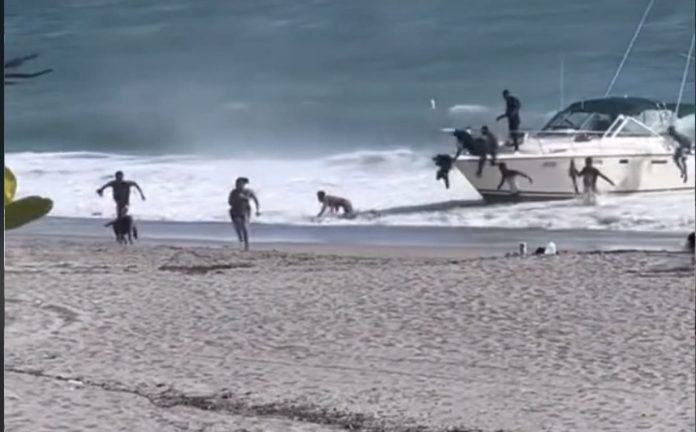 unique-video:-illegals-land-on-florida-beach,-14-detained-after-boat-rams-sheriff’s-office-marine-vessel