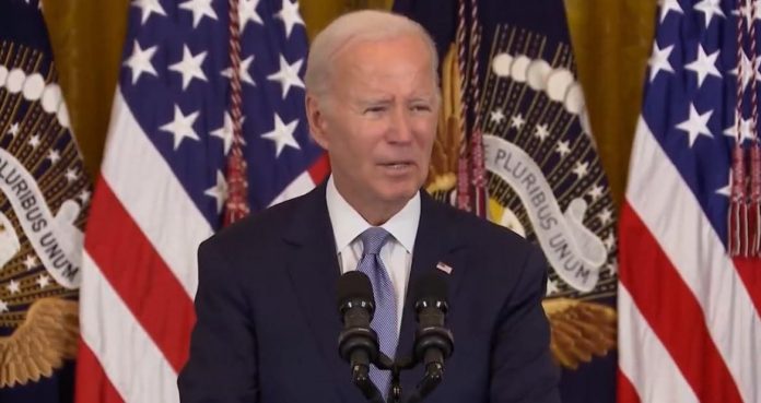 new-poll-finds-biden-is-underwater-by-38-points-with-independent-voters