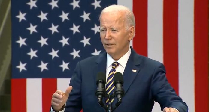 white-house-goes-into-damage-control,-quietly-edits-transcript-after-joe-biden-says-black-and-hispanic-workers-don’t-have-high-school-diplomas