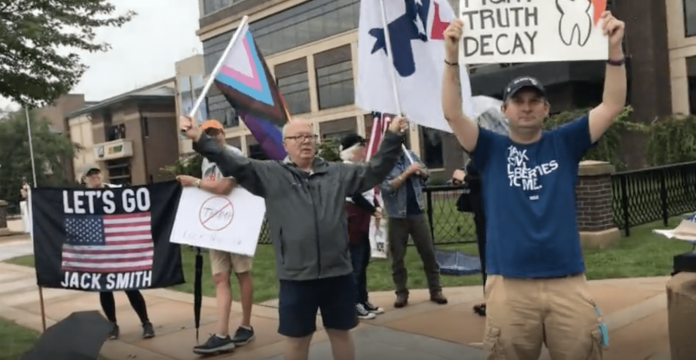 the-gateway-pundit-exclusive:-nasty-leftists-outside-iowa-trump-rally,-wish-death-on-president-trump-(video)