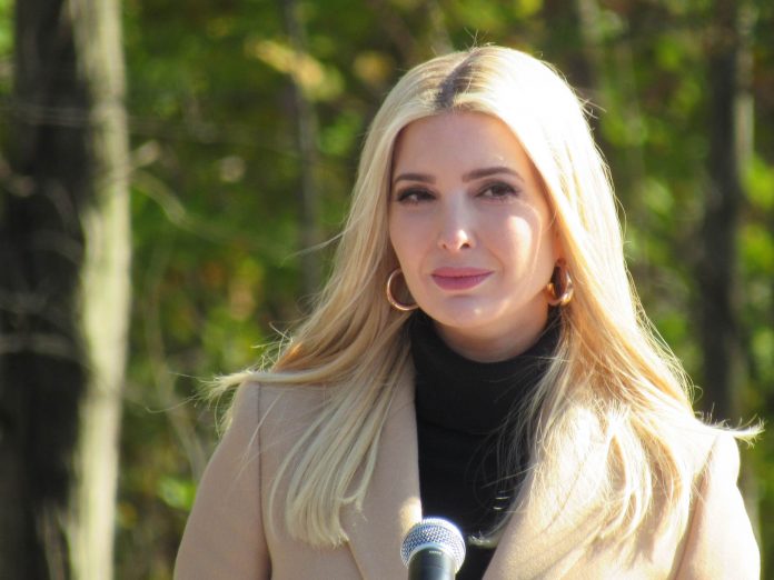 report:-ivanka-trump-made-secret-trip-to-maui-to-help-distribute-food-to-fire-victims