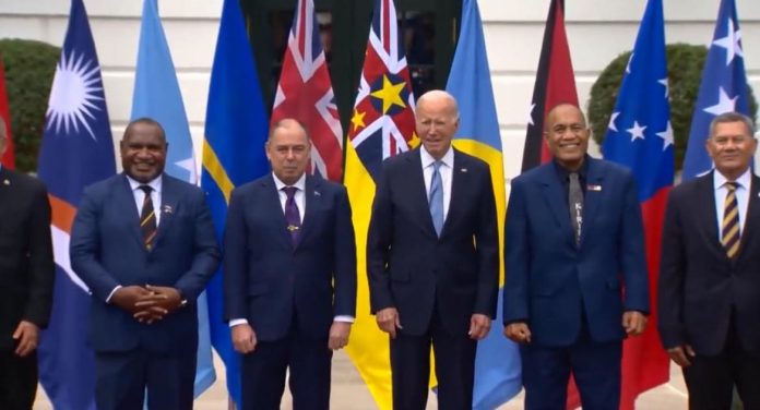 pacific-islands-forum-leaders-laugh-after-joe-biden-gives-bizarre-answer-to-reporter-who-asked-about-striking-auto-workers-in-detroit-(video)