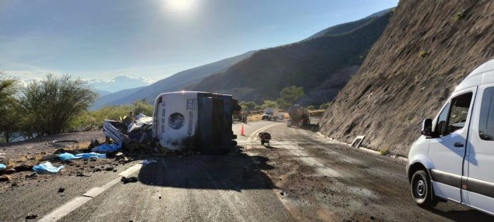 bus-en-route-to-united-states-carrying-dozens-of-venezuelan-illegal-aliens-overturns-in-mexico,-killing-18,-injuring-27