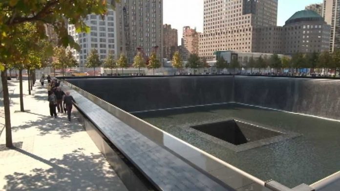 male-jumps-45-feet-into-9/11-memorial-reflecting-pool