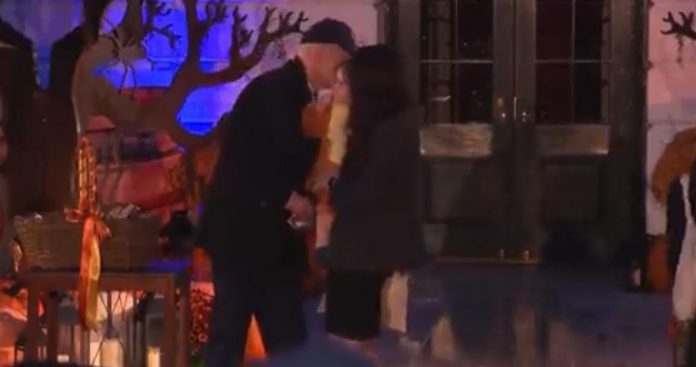 smell-or-treat:-joe-biden-sniffs-baby-at-white-house-halloween-party-(video)