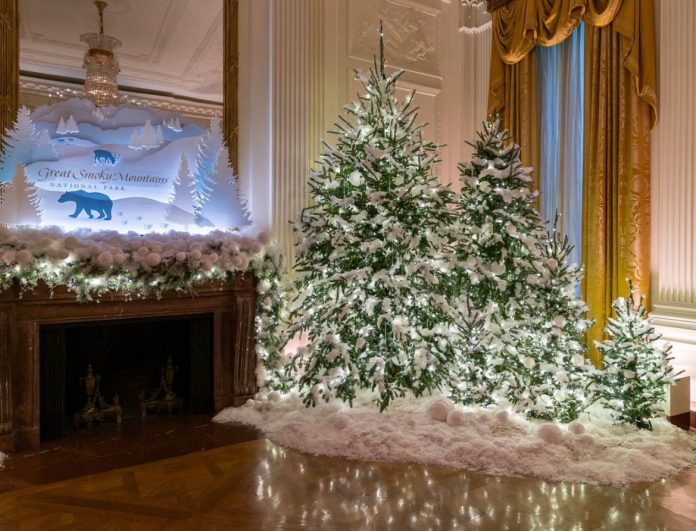 federal-government-lists-‘acceptable’-christmas-decor,-now-makes-big-change