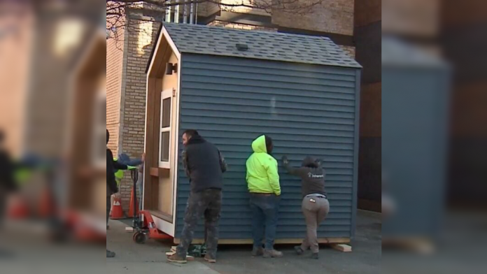 chicago-company-pushes-“micro-homes”-for-migrants-and-the-“unhoused”