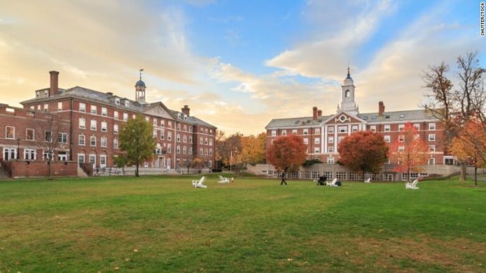 the-stigma-of-antisemitism:-multiple-students-reject-harvard-early-acceptance-offers