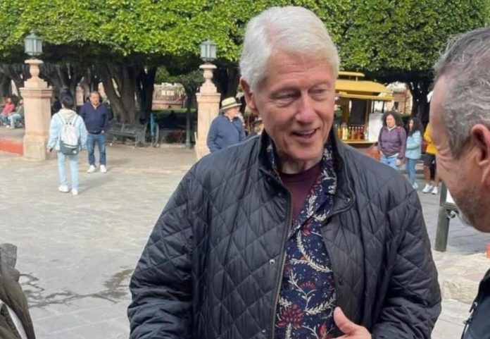 expense-clinton-spotted-in-mexico-as-tranche-of-epstein-docs-reveal-former-prez-‘likes-them-young’