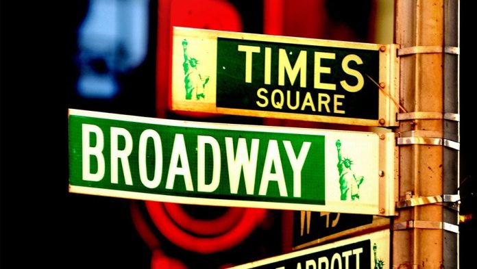 report:-broadway-shows-suffering-as-high-crime-keeps-tourists-away-from-new-york-city