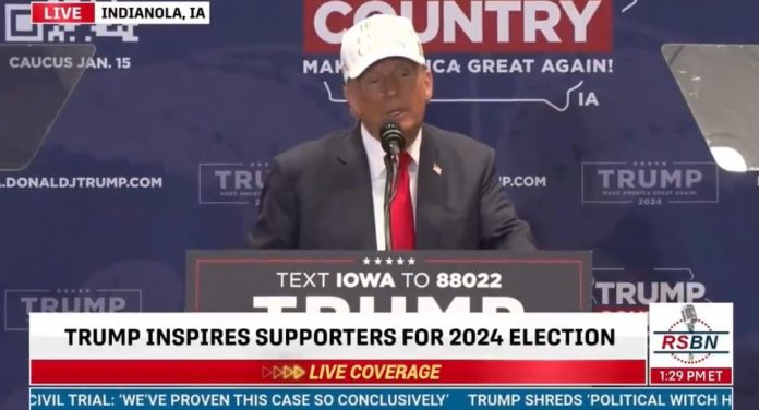 crowd-roars-after-trump-turns-the-tables-on-heckler-at-iowa-rally-(video)