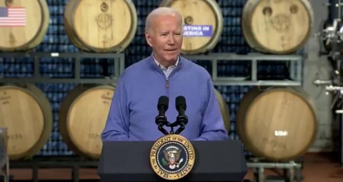 uncomfortable-silence-after-joe-biden-drops-creepy-one-liner-in-wisconsin-(video)