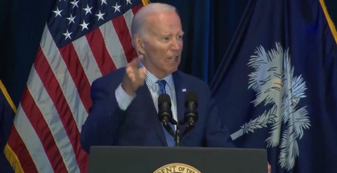 he’s-shot:-unable-to-finish-a-coherent-sentence,-a-confused-joe-biden-starts-shouting-out-of-nowhere-in-south-carolina-(video)