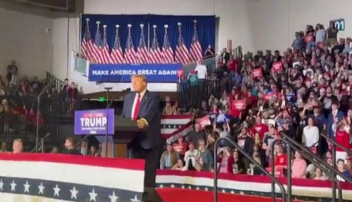 trump-south-carolina-crowd-erupts-in-loud-“f-***-joe-biden!”-chants-as-protesters-removed-from-rally-(video)