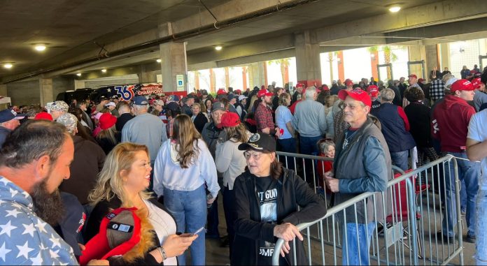 see-live-now:-president-trump-to-speak-at-rally-in-north-charleston,-south-carolina-at-7-pm-et