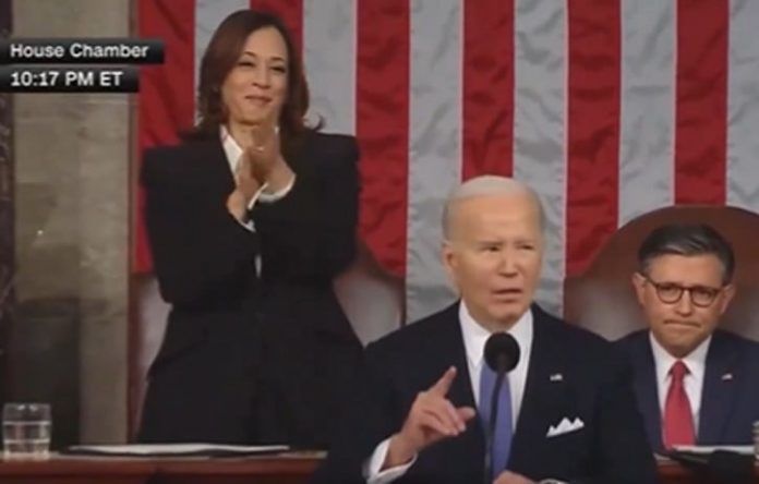 kamala-harris-applauds-biden-sotu-comments-on-decriminalizing-marijuana,-despite-prosecuting-people-for-the-same-crimes