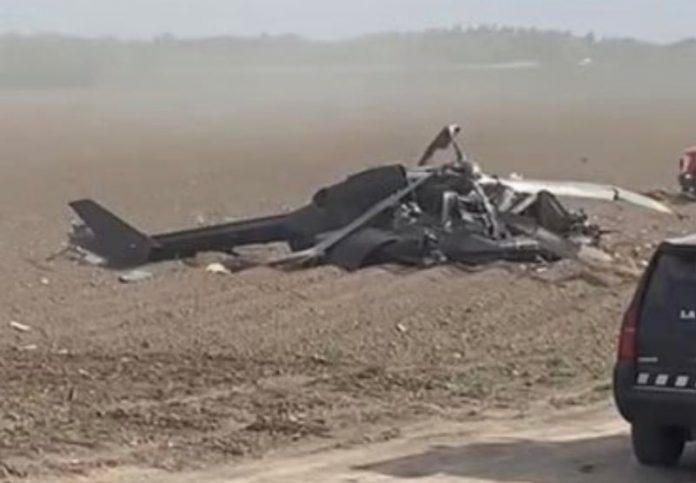 terrible-helicopter-crash-claims-lives-of-two-soldiers-and-a-border-patrol-agent-near-texas-border–-footage-shows-cartel-members-mocking-the-tragedy-(video)