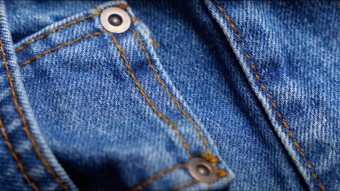 researchers-now-claim-wearing-jeans-is-“bad-for-the-environment”