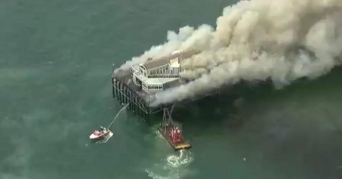 simply-in:-massive-fire-consumes-oceanside-pier-in-san-diego-(video)