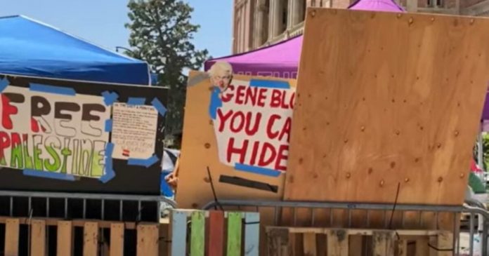 how-about-that?-radicals-at-ucla-have-built-a-wall-around-their-protest-(video)